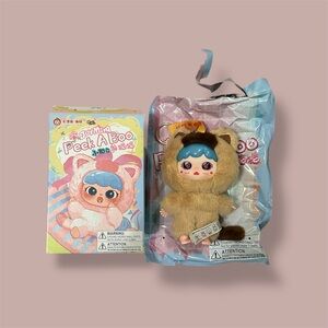 UCC Peek A Boo series Plush Keychain - khaki Cat